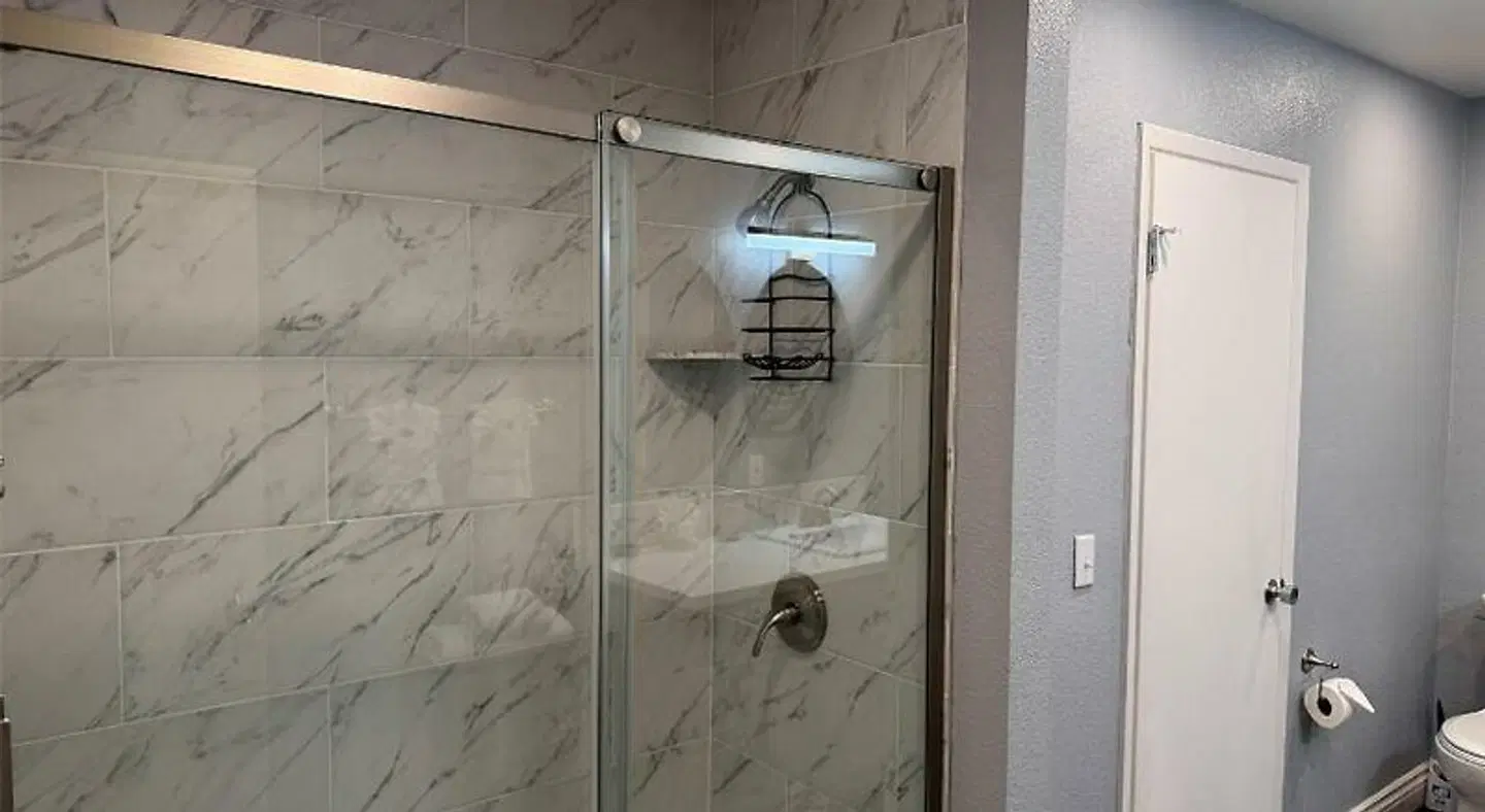 Studio 6 Suites Las Vegas, NV - Tropicana Badezimmer