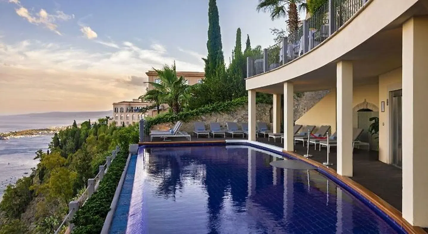 Metropole Hotel OUTDOOR_POOL