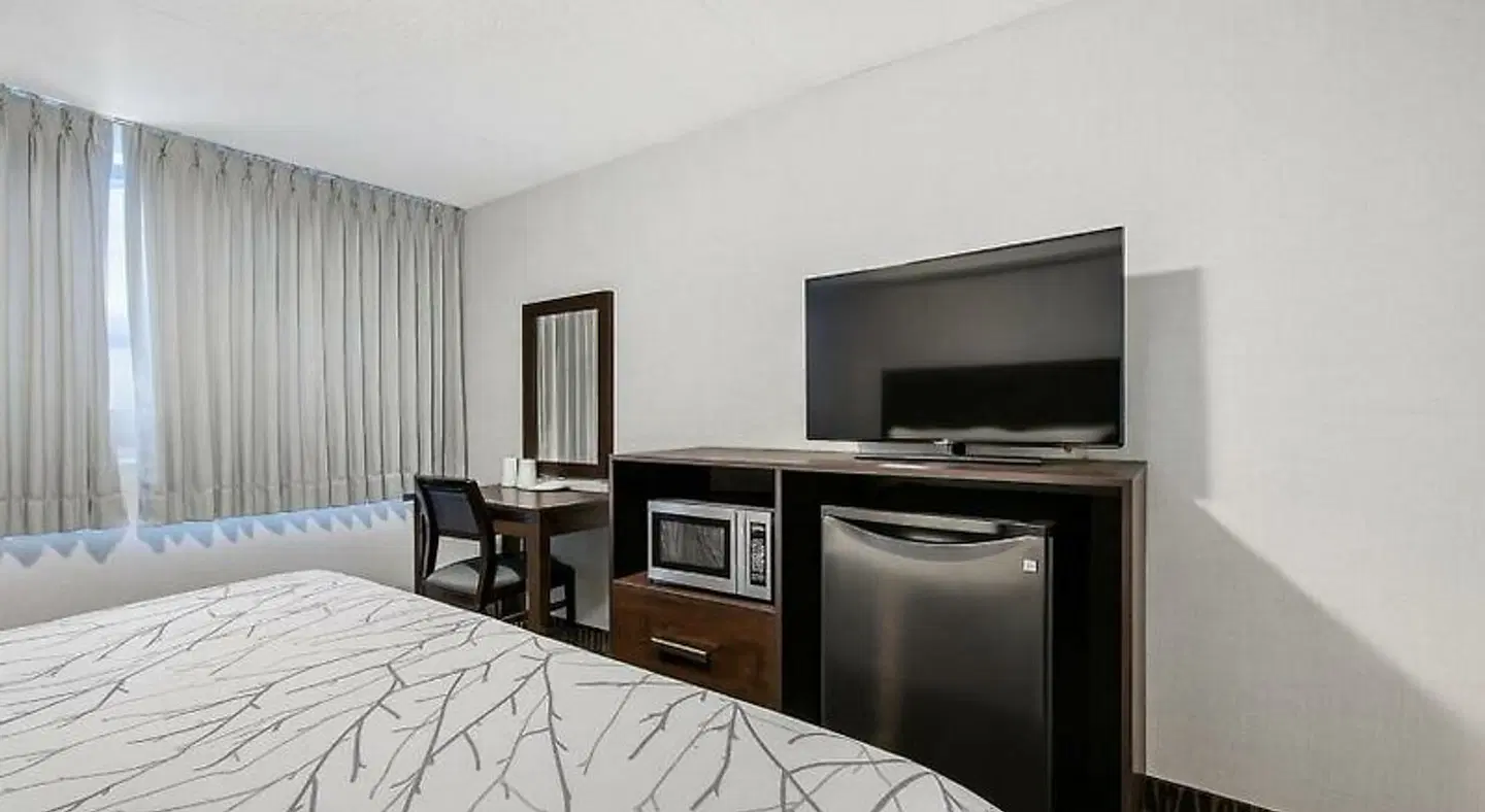 Deluxe Inn ROOM_EXAMPLE