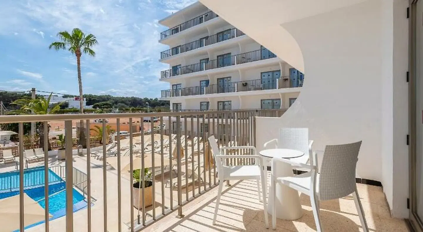Leonardo Royal Ibiza Santa Eulalia Terrasse