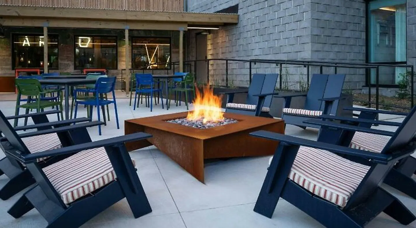 Moxy Fayetteville Terrasse
