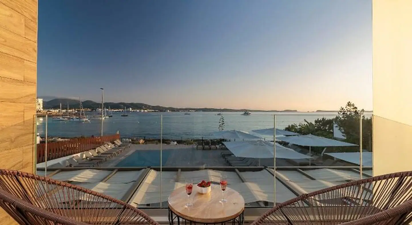 Sol Bahía Ibiza Suites Terrasse