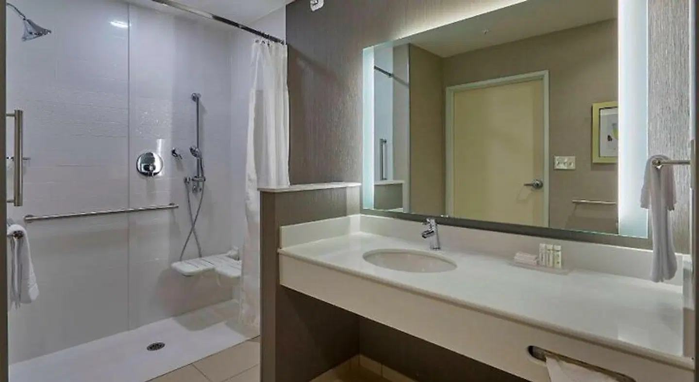 Fairfield by Marriott Inn & Suites Grand Mound Centralia Badezimmer