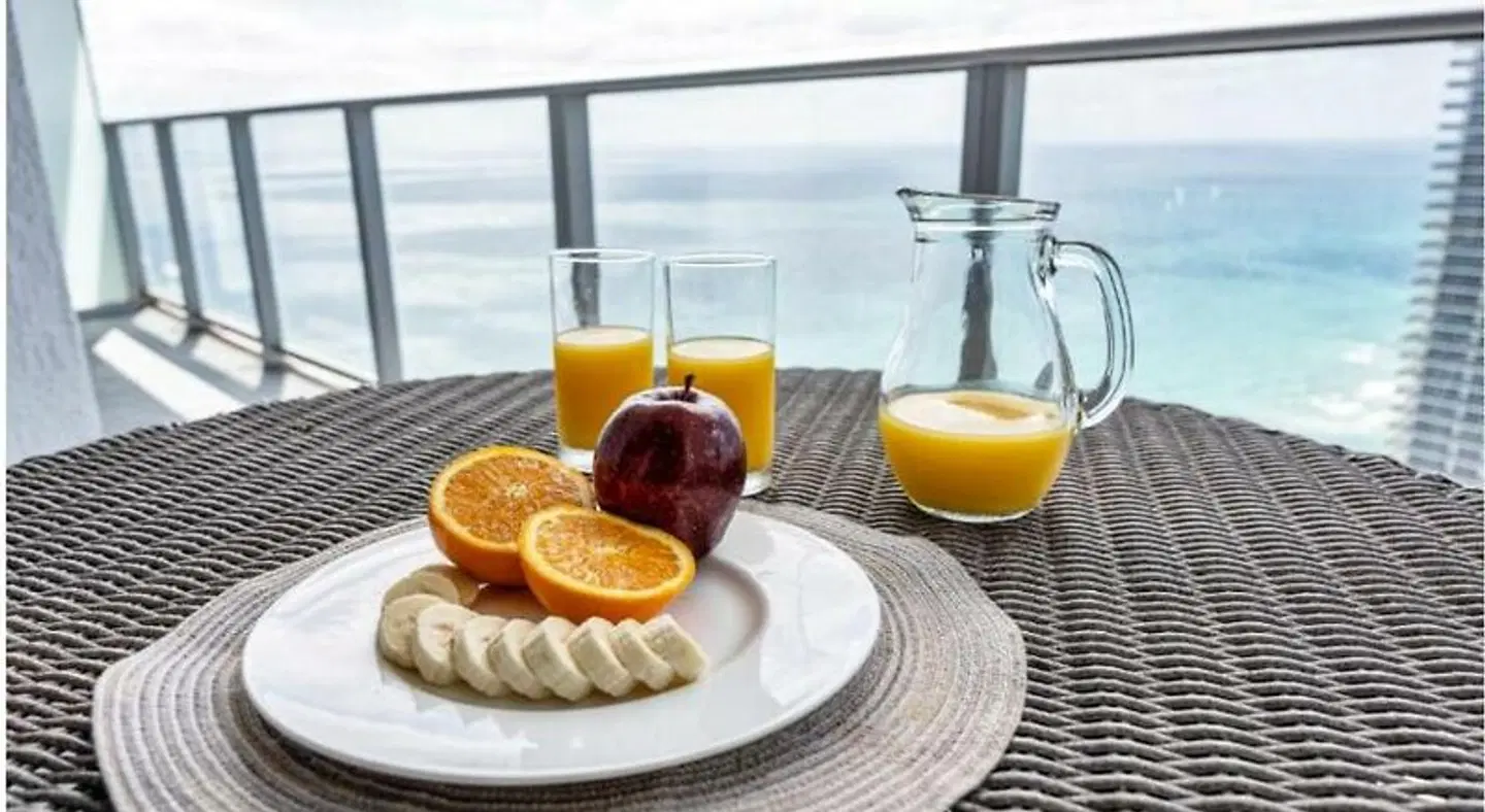 Lyfe Resort & Residences Restaurant