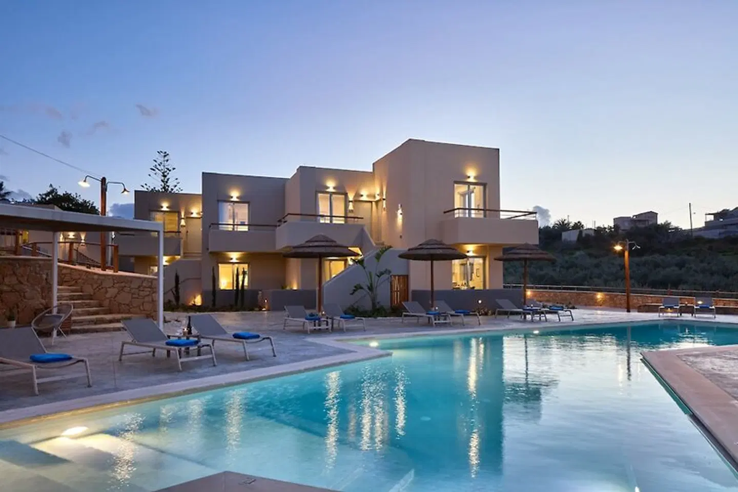 Villaggio Mare Suites OUTDOOR_POOL