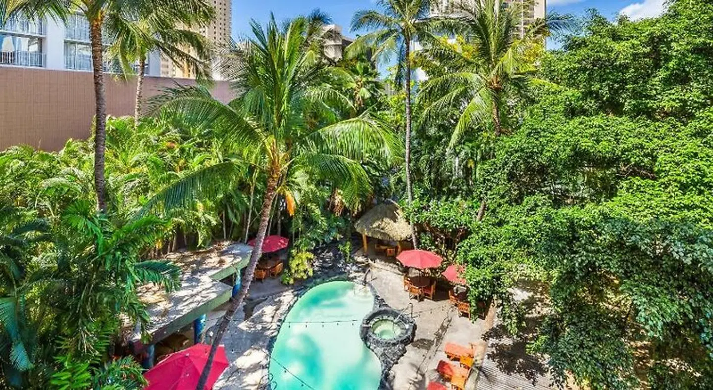 Castle Bamboo Waikiki Hotel OUTDOOR_POOL