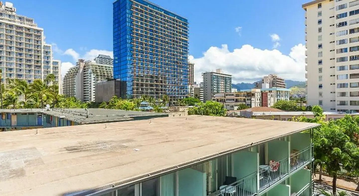 Castle Bamboo Waikiki Hotel EXTERIOR