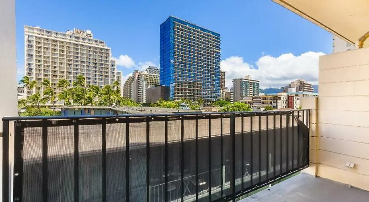 Castle Bamboo Waikiki Hotel EXTERIOR