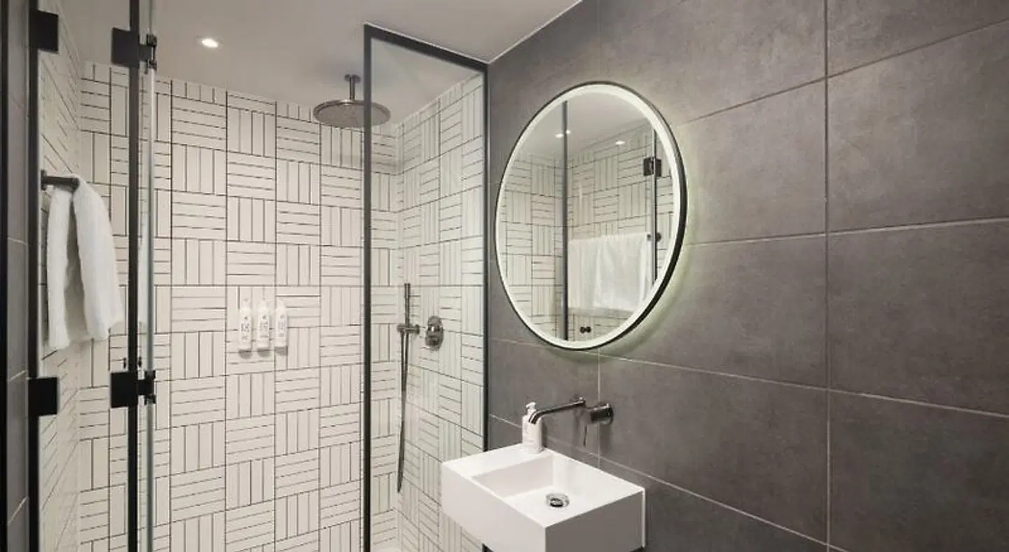 Moxy London Piccadilly Circus Badezimmer
