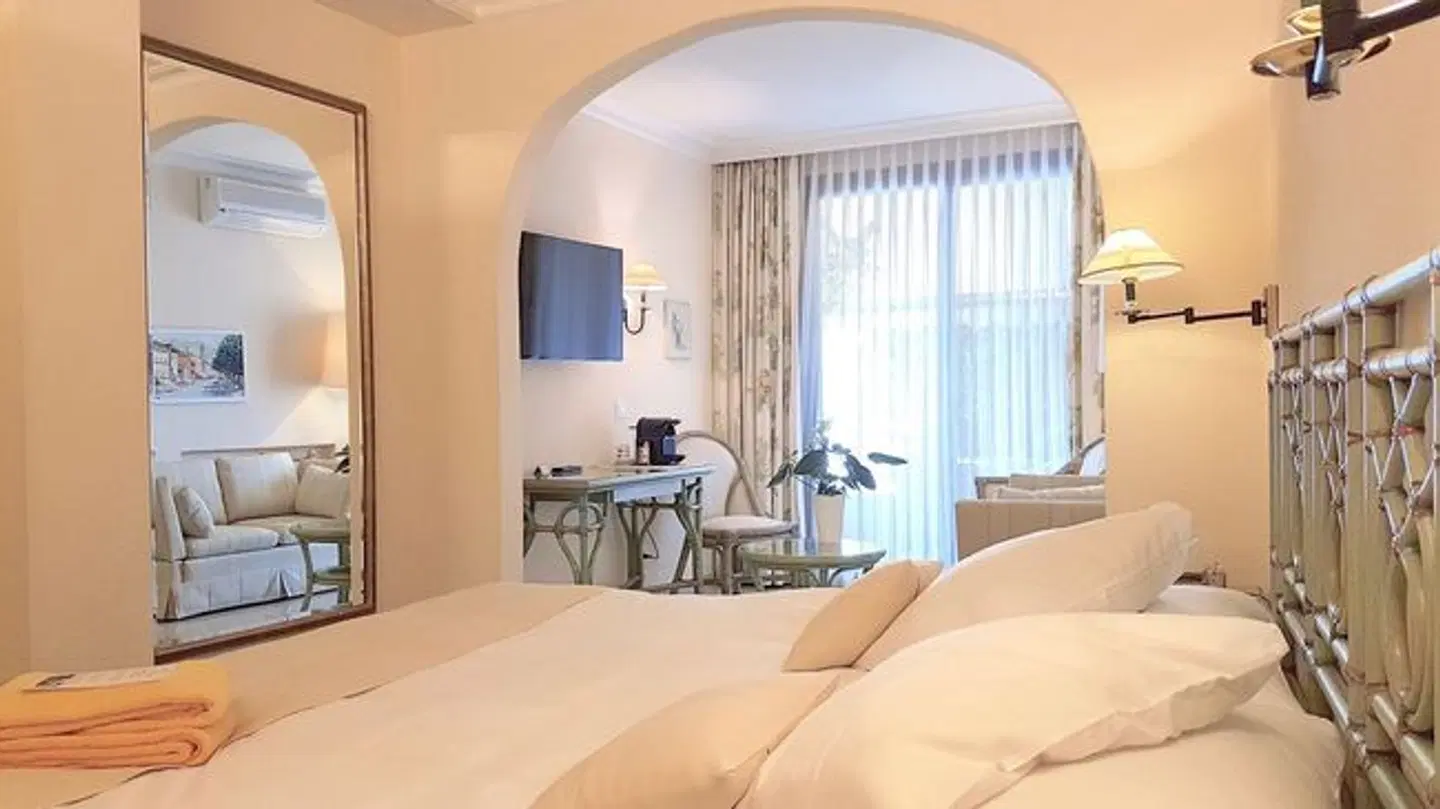 La Rocca ROOM_EXAMPLE