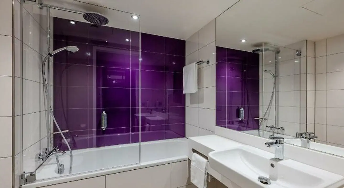 Premier Inn Hannover City Centre Badezimmer
