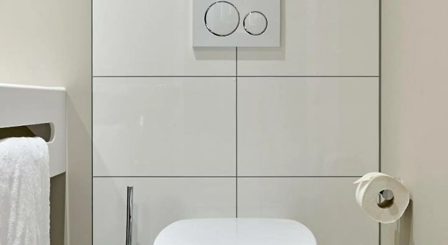 Premier Inn Stuttgart Zuffenhausen Badezimmer