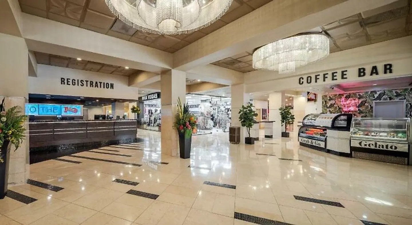 Plaza Hotel & Casino LOUNGE_LOBBY