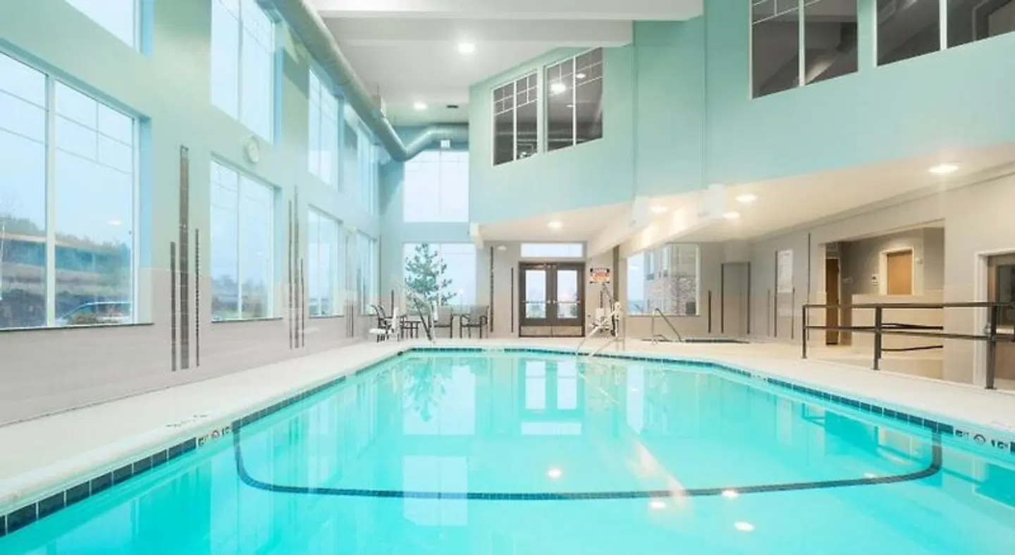 Holiday Inn Express & Suites Sequim by IHG Hallenbad
