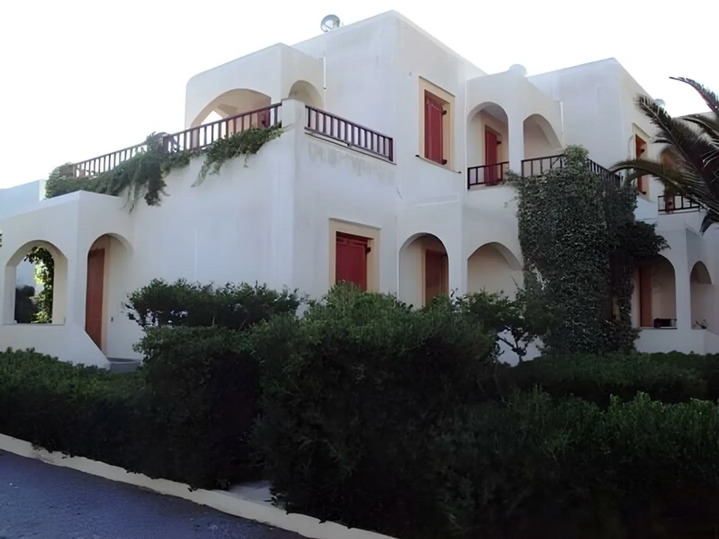 Malena Hotel & Suites EXTERIOR