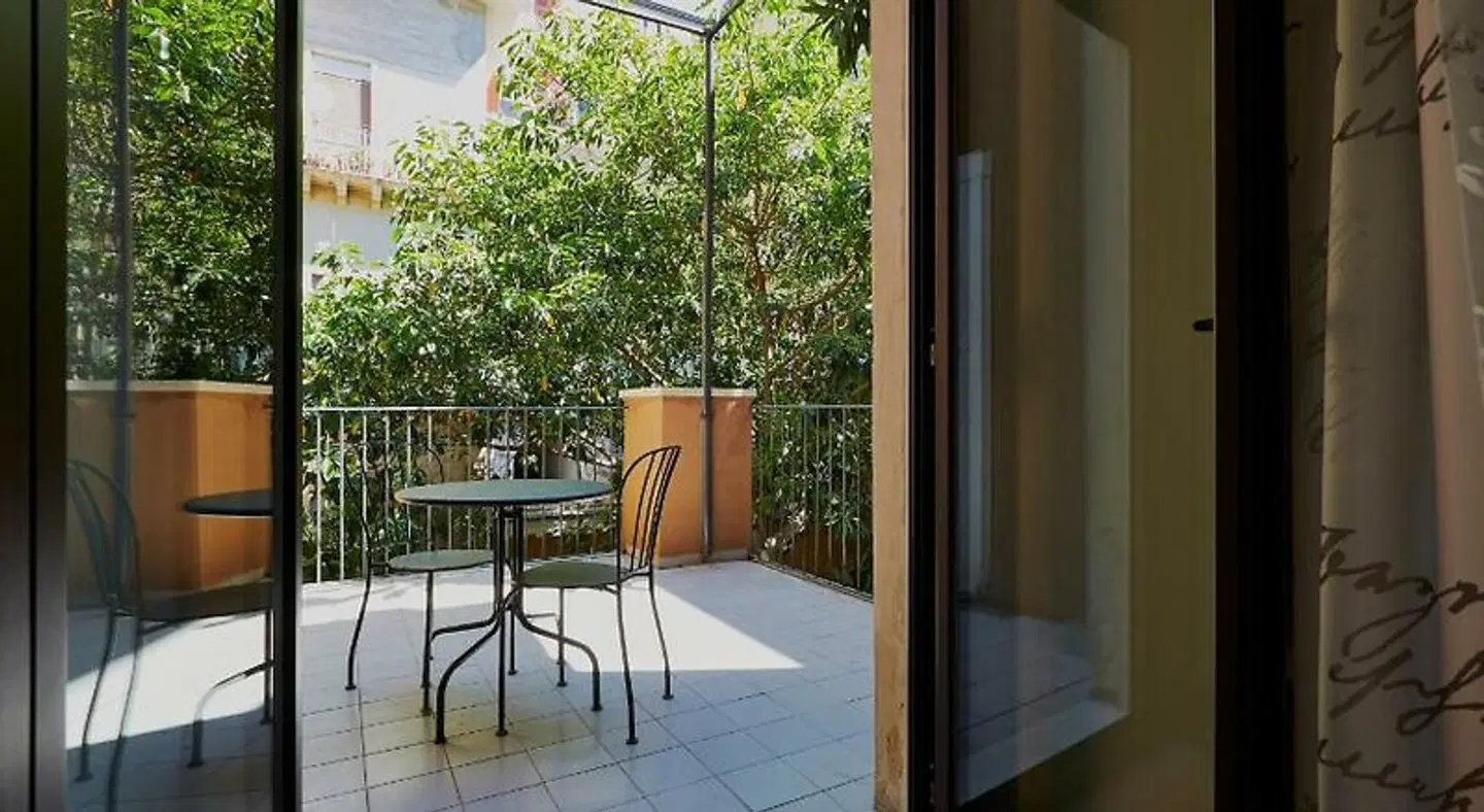 Corte dei medici - Palace Terrasse