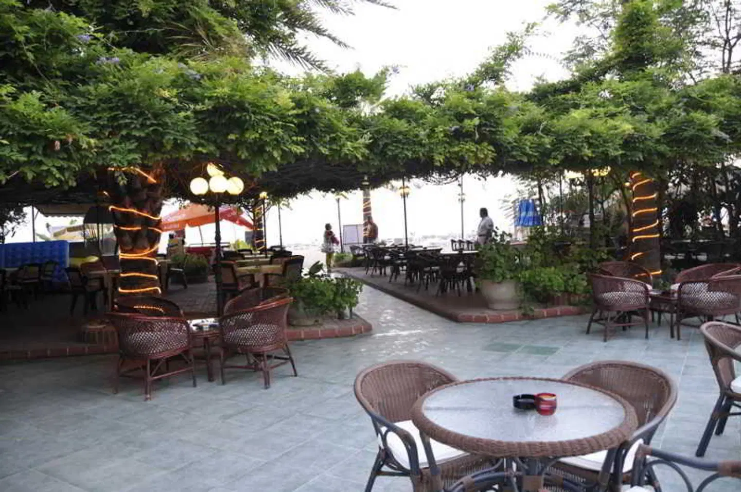 Azak Hotel Terrasse