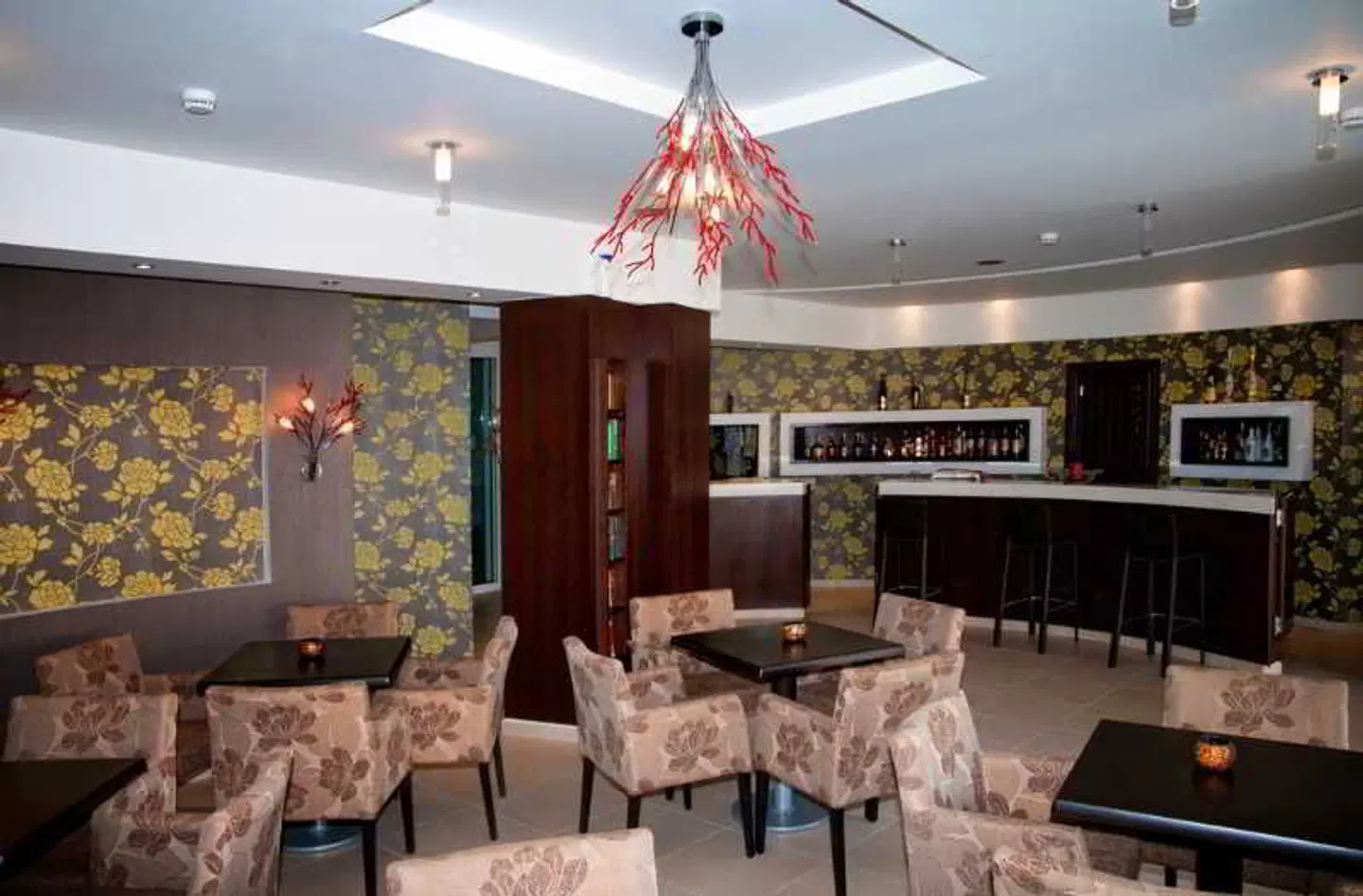 Nicolas Hotel Restaurant