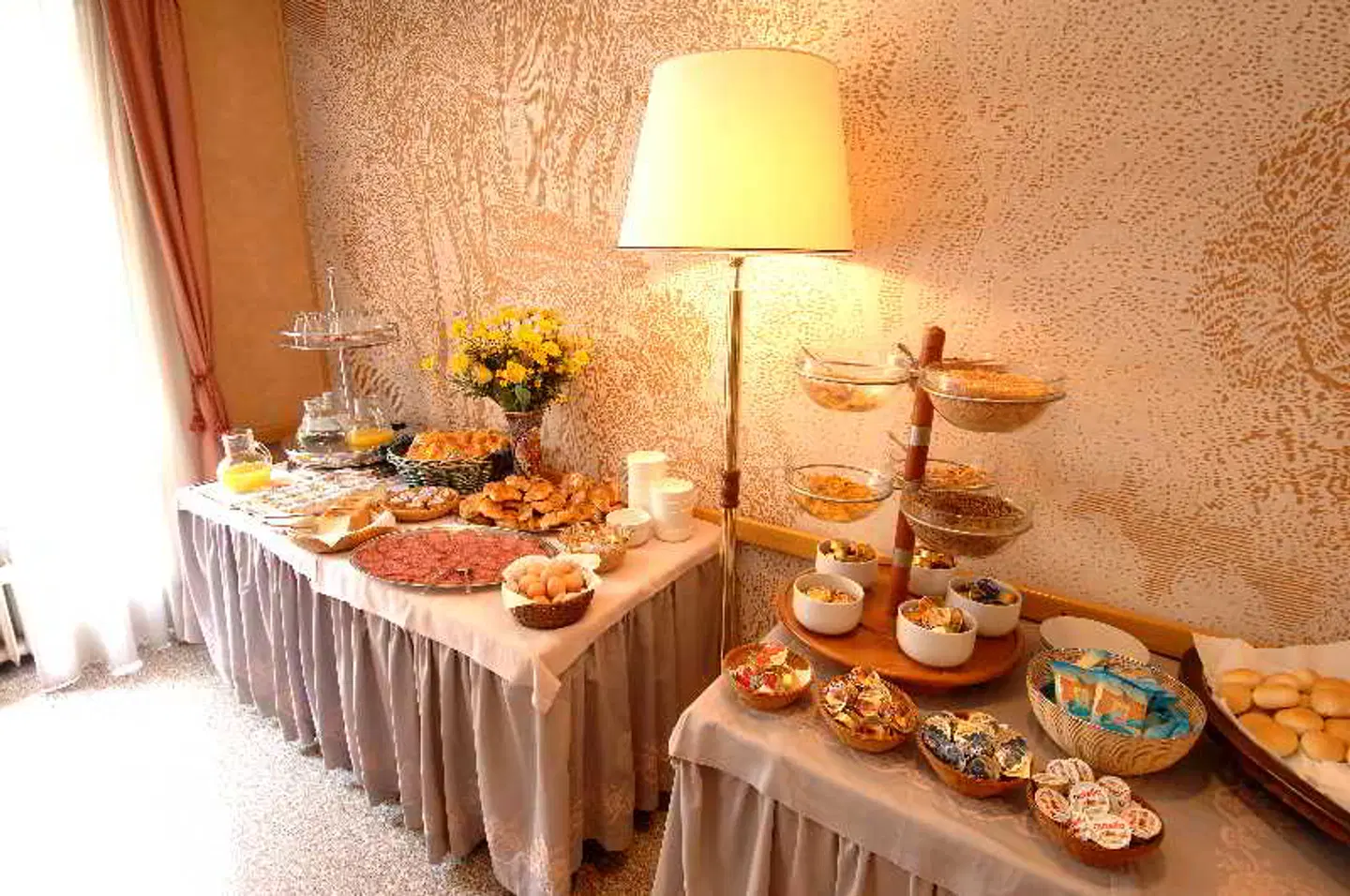 Mennini Restaurant