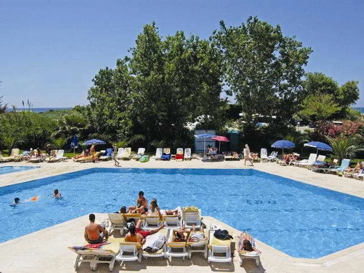 Caretta Relax Hotel OUTDOOR_POOL
