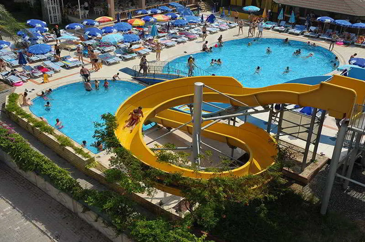 Caretta Relax Hotel OUTDOOR_POOL
