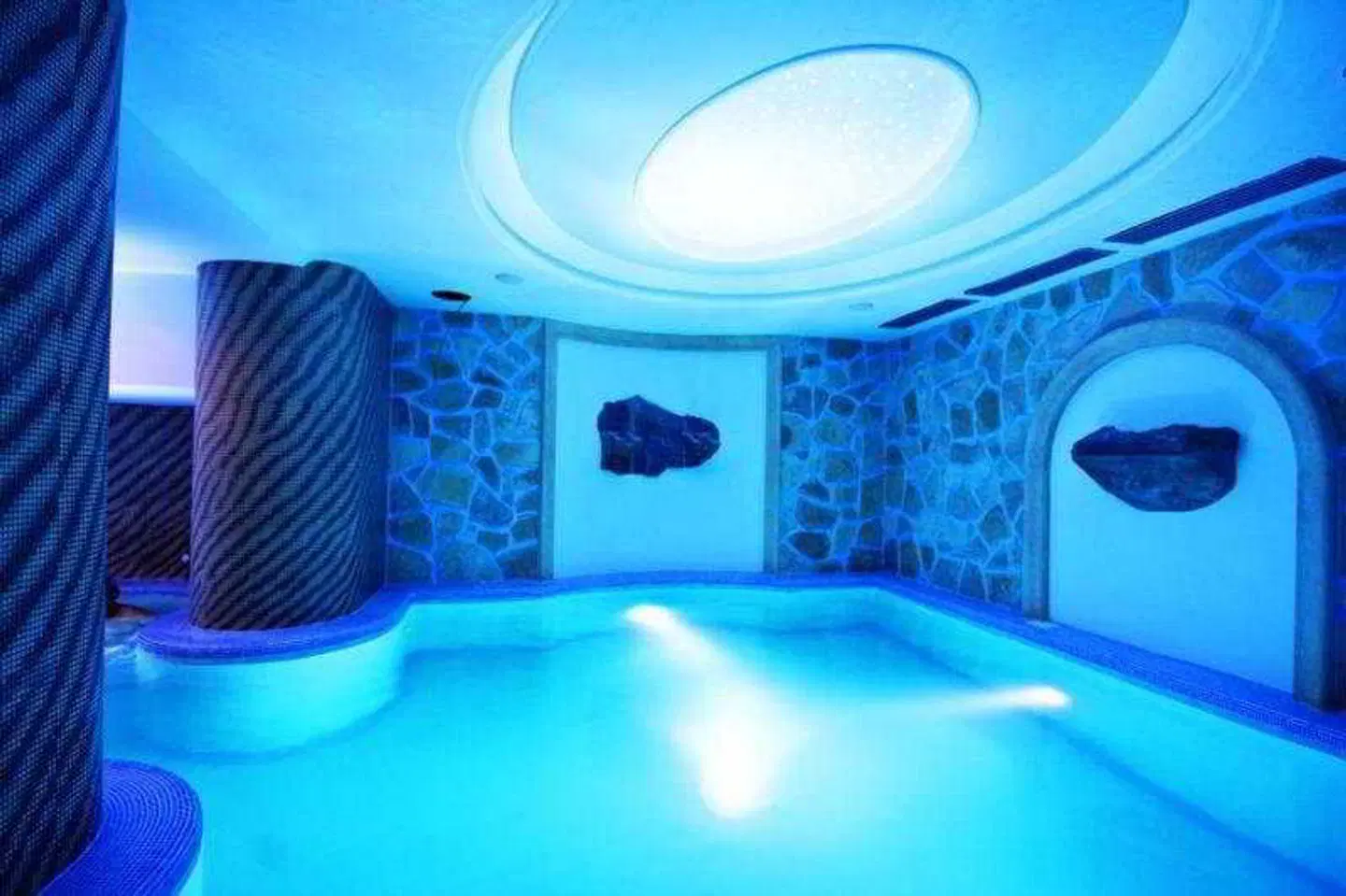 Hotel Isola Verde Hallenbad