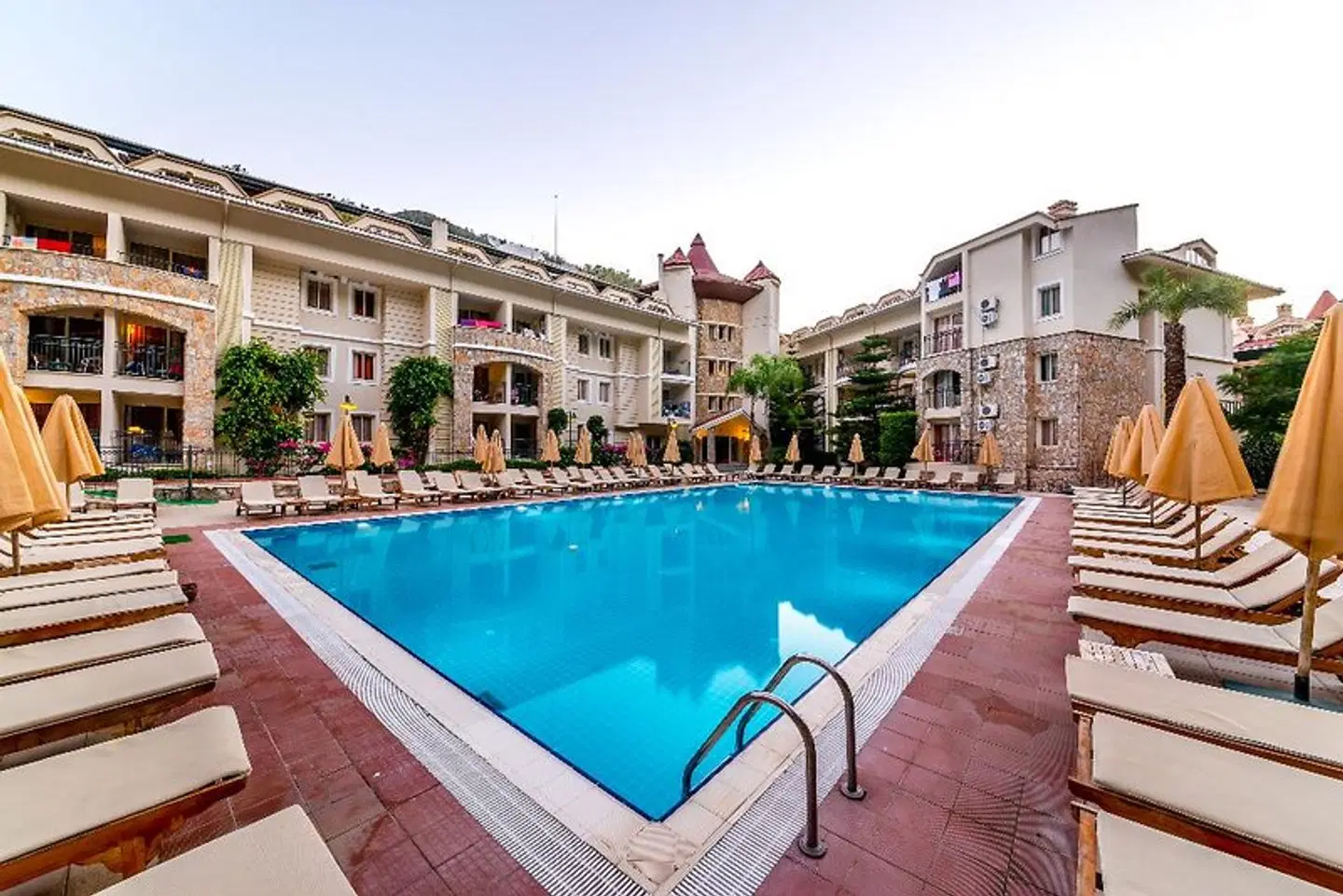 Julian Forest Suites OUTDOOR_POOL