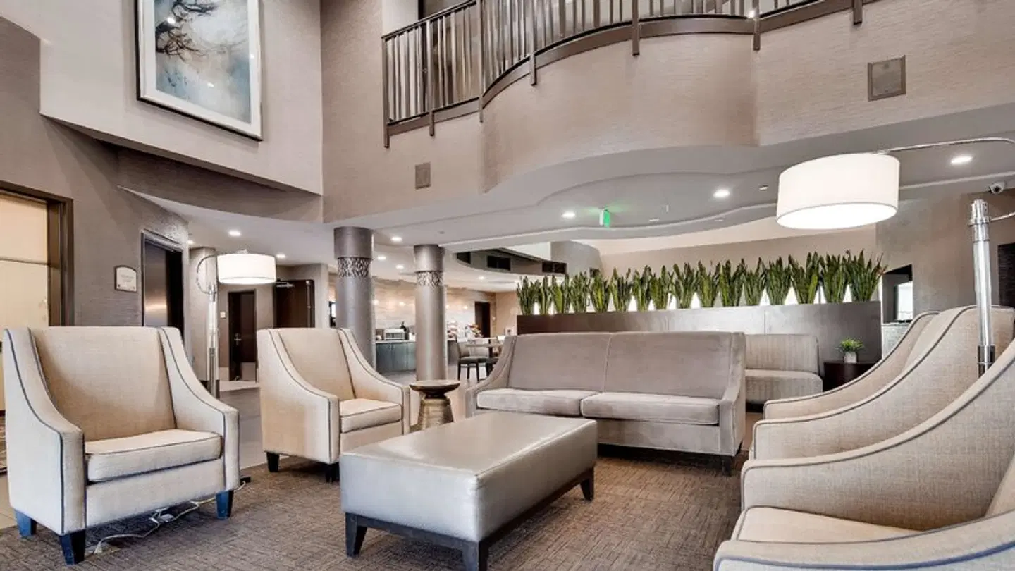 Best Western Plus Saint Rose Parkway/Las Vegas South LOUNGE_LOBBY