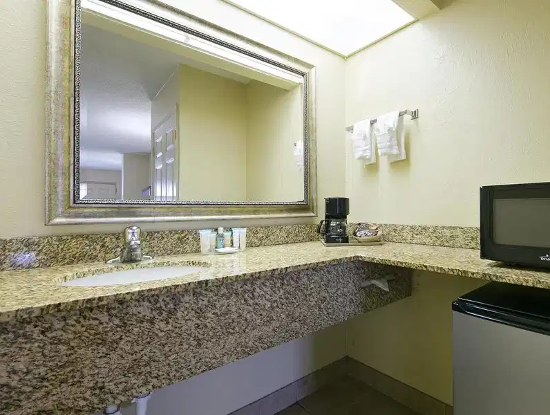 Baymont by Wyndham Orlando East – Hotelfoto