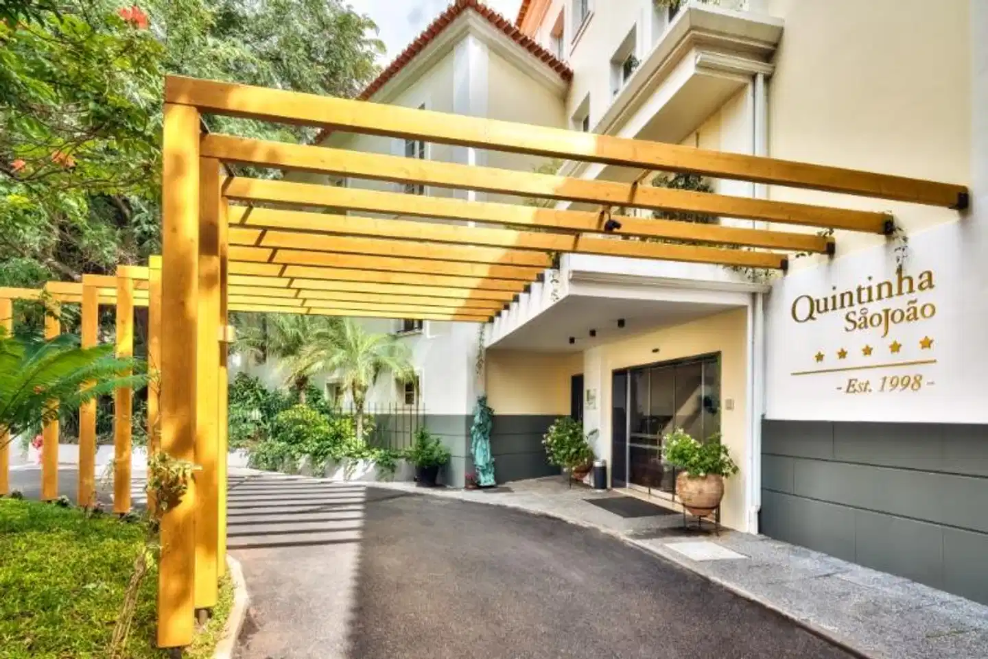 Quintinha Sao Joao Aussenansicht