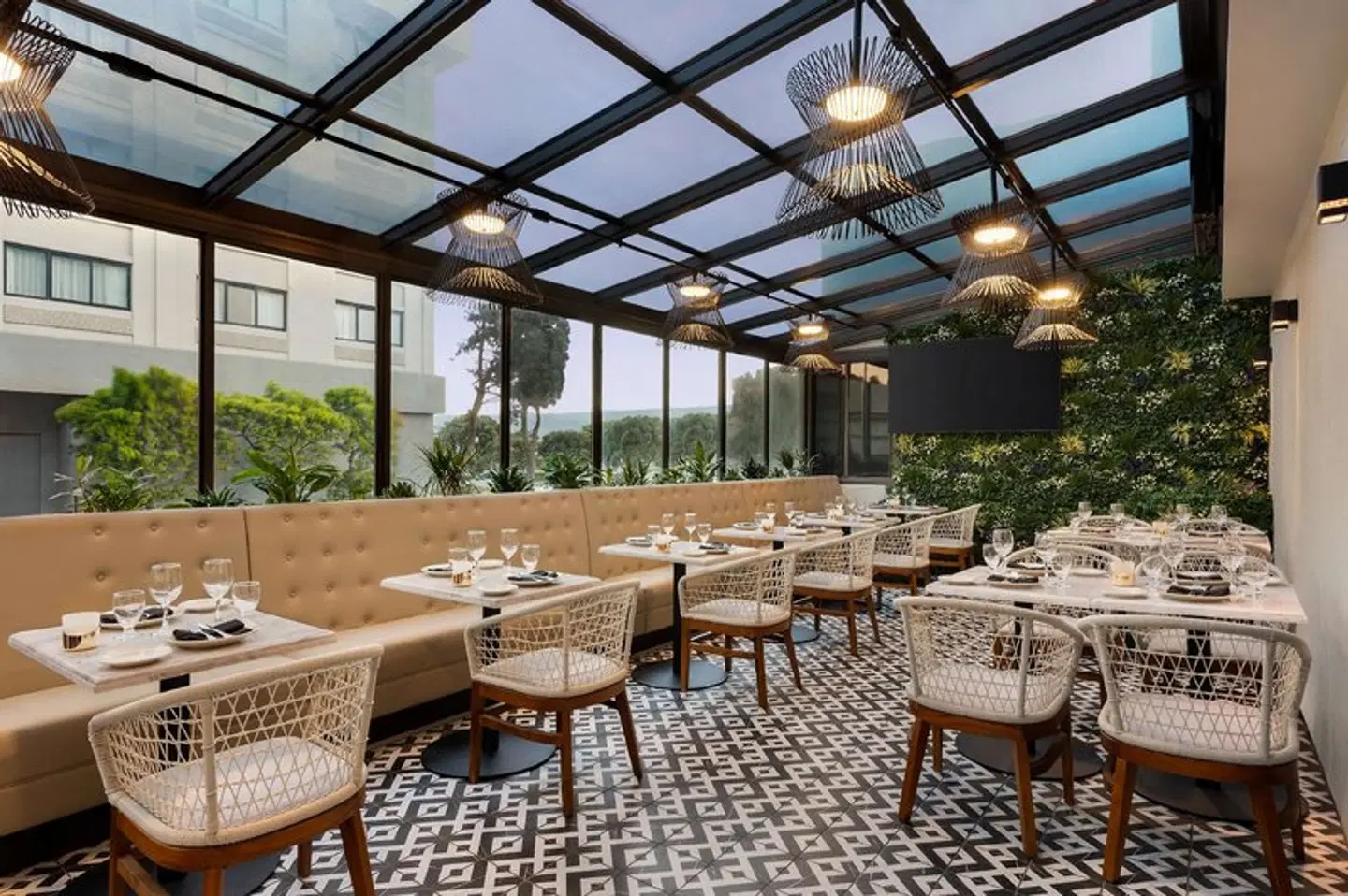 DoubleTree by Hilton San Francisco South Airport Blvd Restaurant