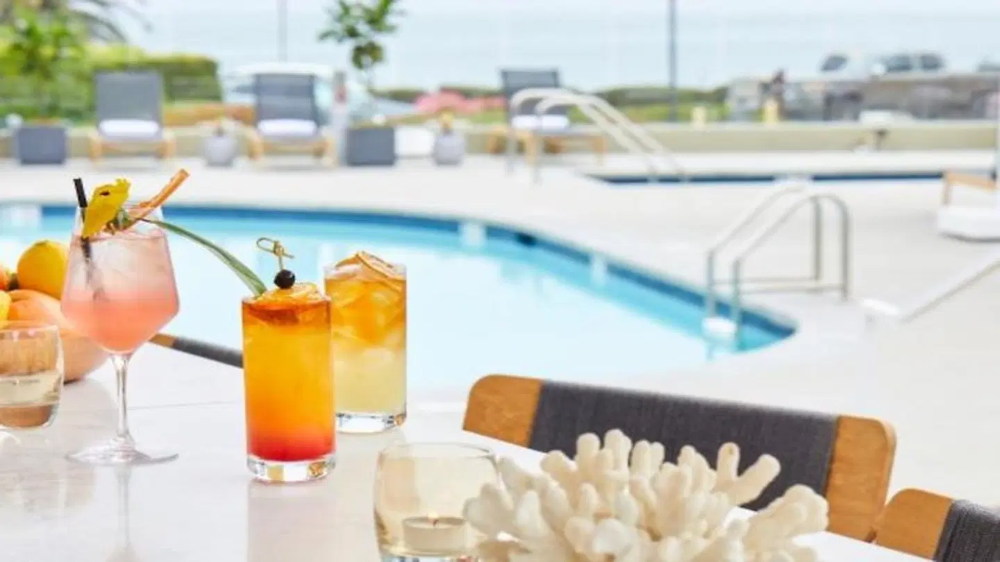 L'Auberge Del Mar Resort & Spa OUTDOOR_POOL