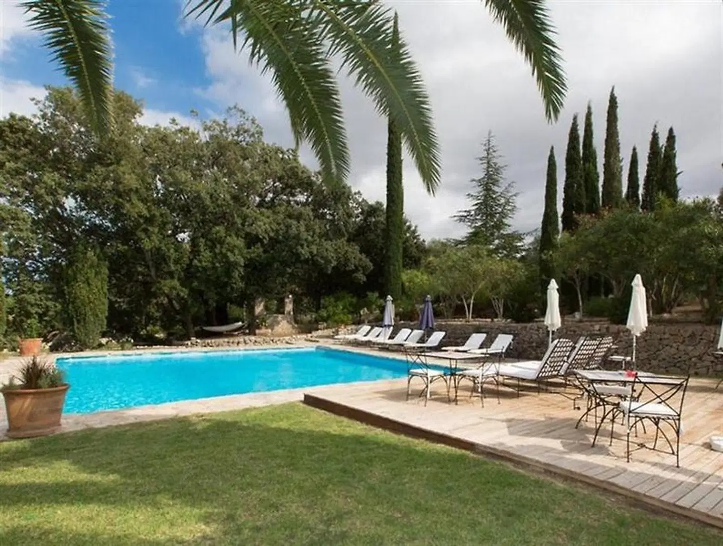 Son Ametler OUTDOOR_POOL