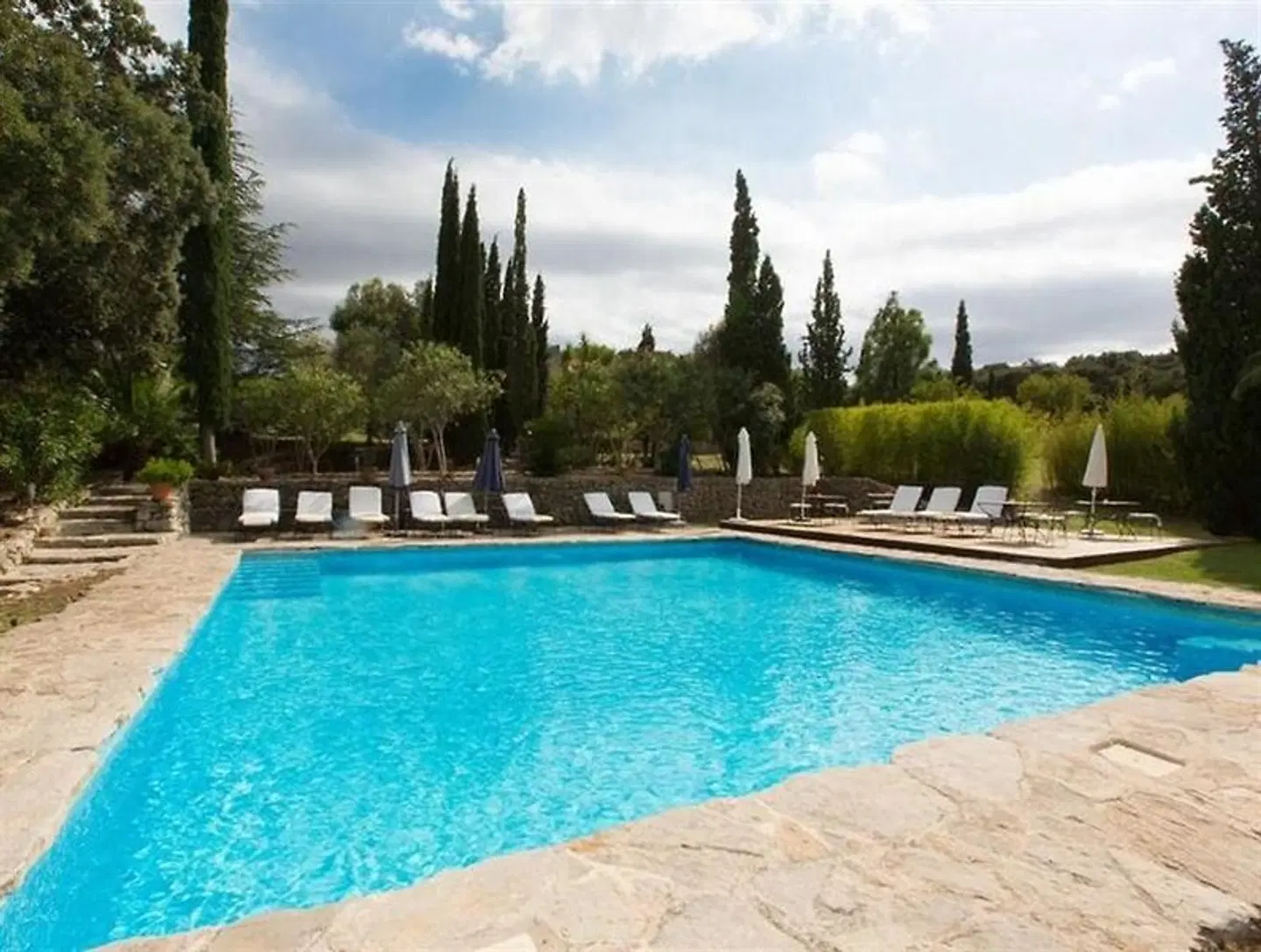 Son Ametler OUTDOOR_POOL
