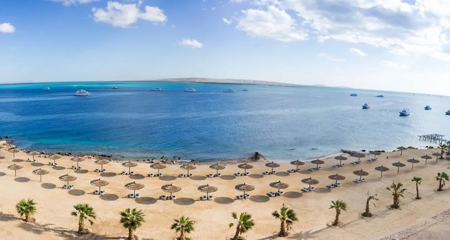Sky View Suites Hotel Strand