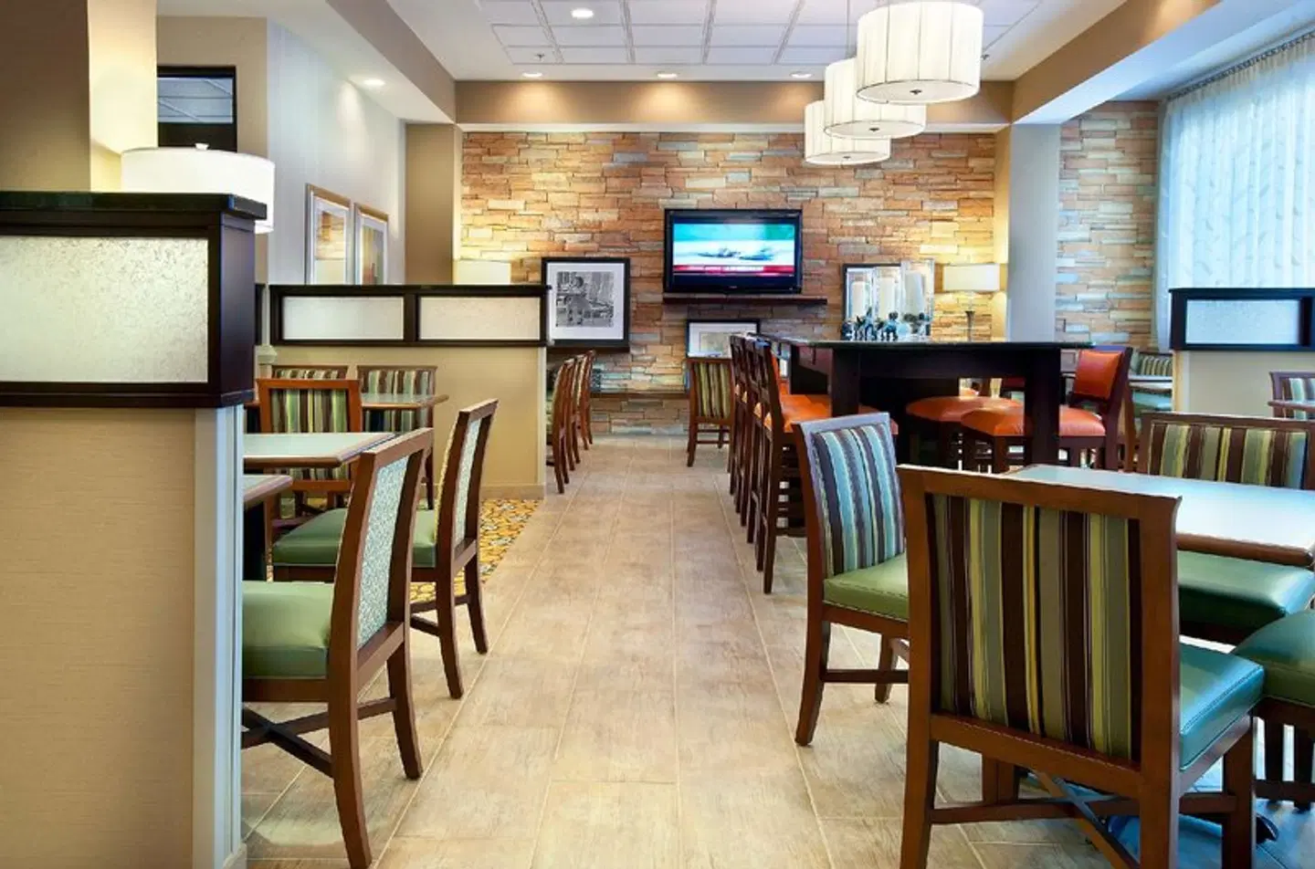 Hampton Inn Alexandria Restaurant