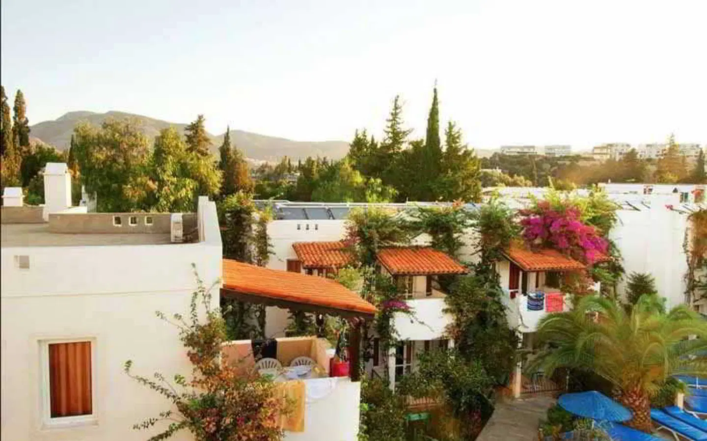 Summer Garden Suites and Beach Hotel Garten