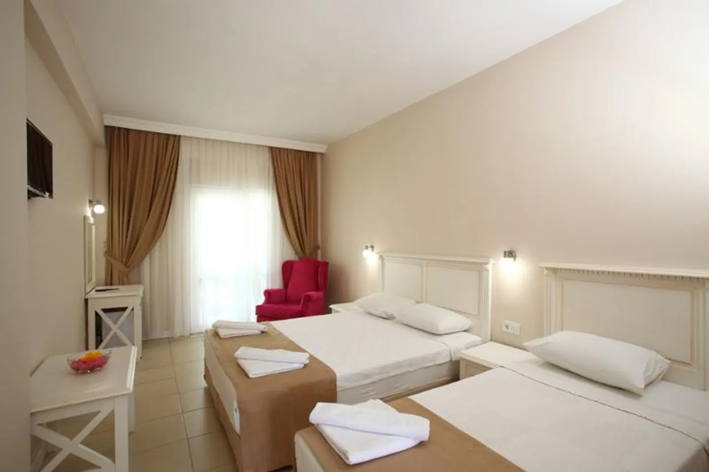Summer Garden Suites and Beach Hotel ROOM_EXAMPLE