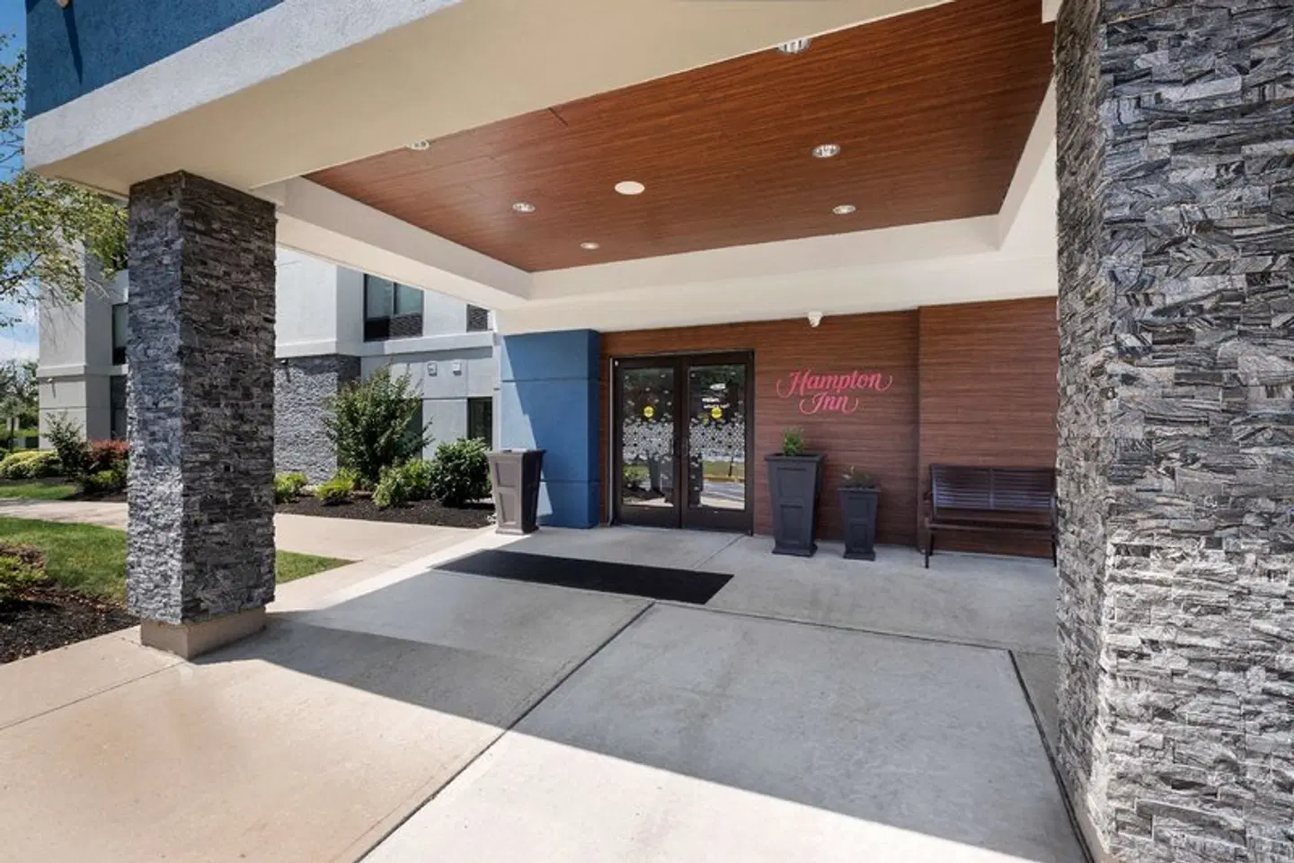 Hampton Inn Princeton EXTERIOR