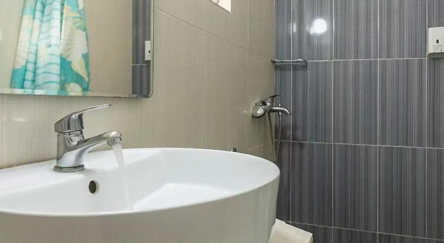 Sparta Team Hotel Badezimmer