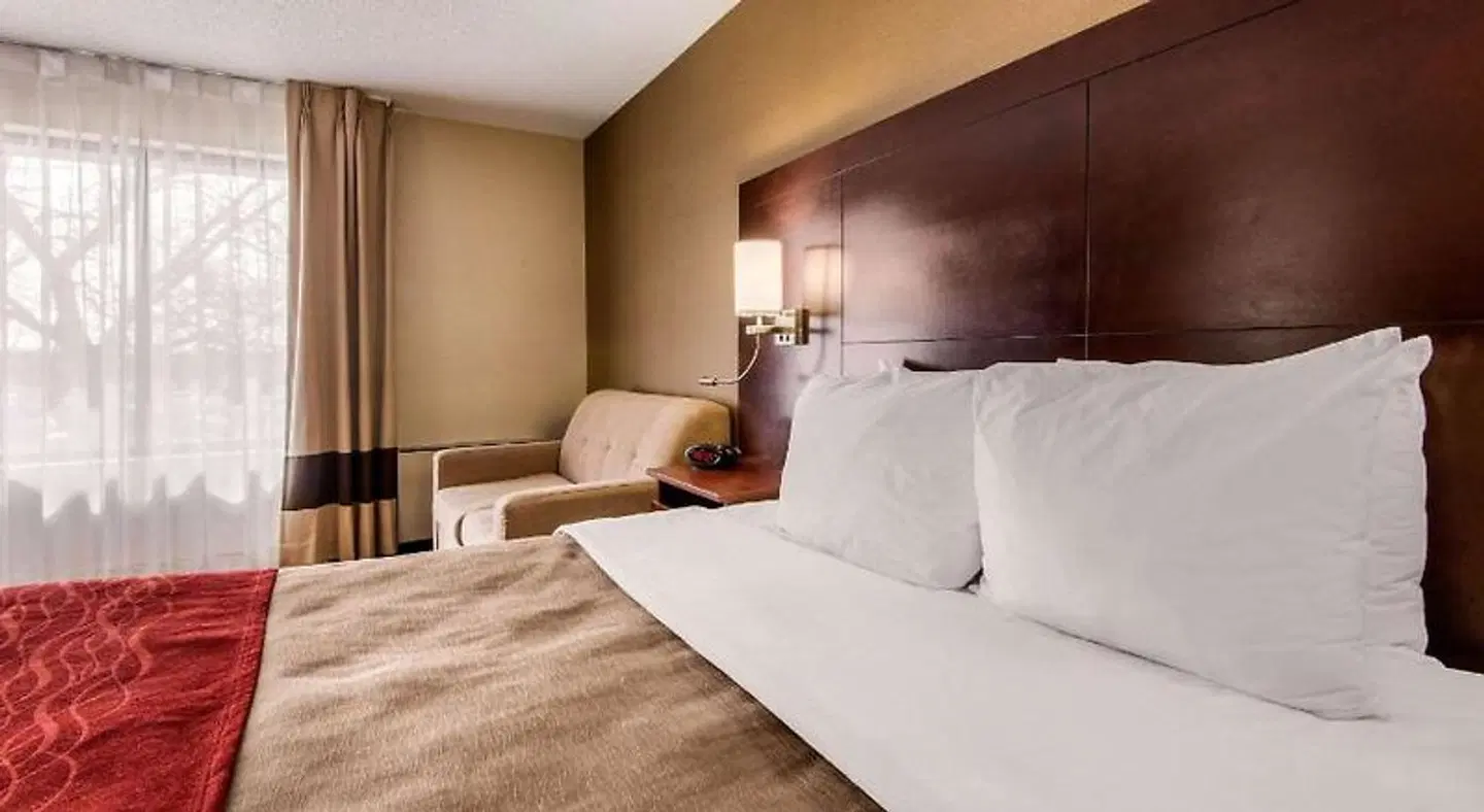 Comfort Inn Airport West ROOM_EXAMPLE
