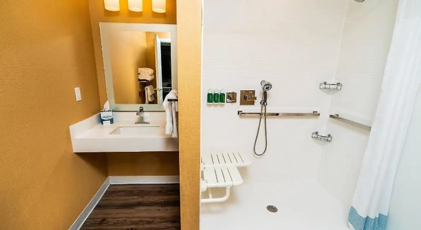 TownePlace Suites by Marriott Las Vegas City Center Badezimmer