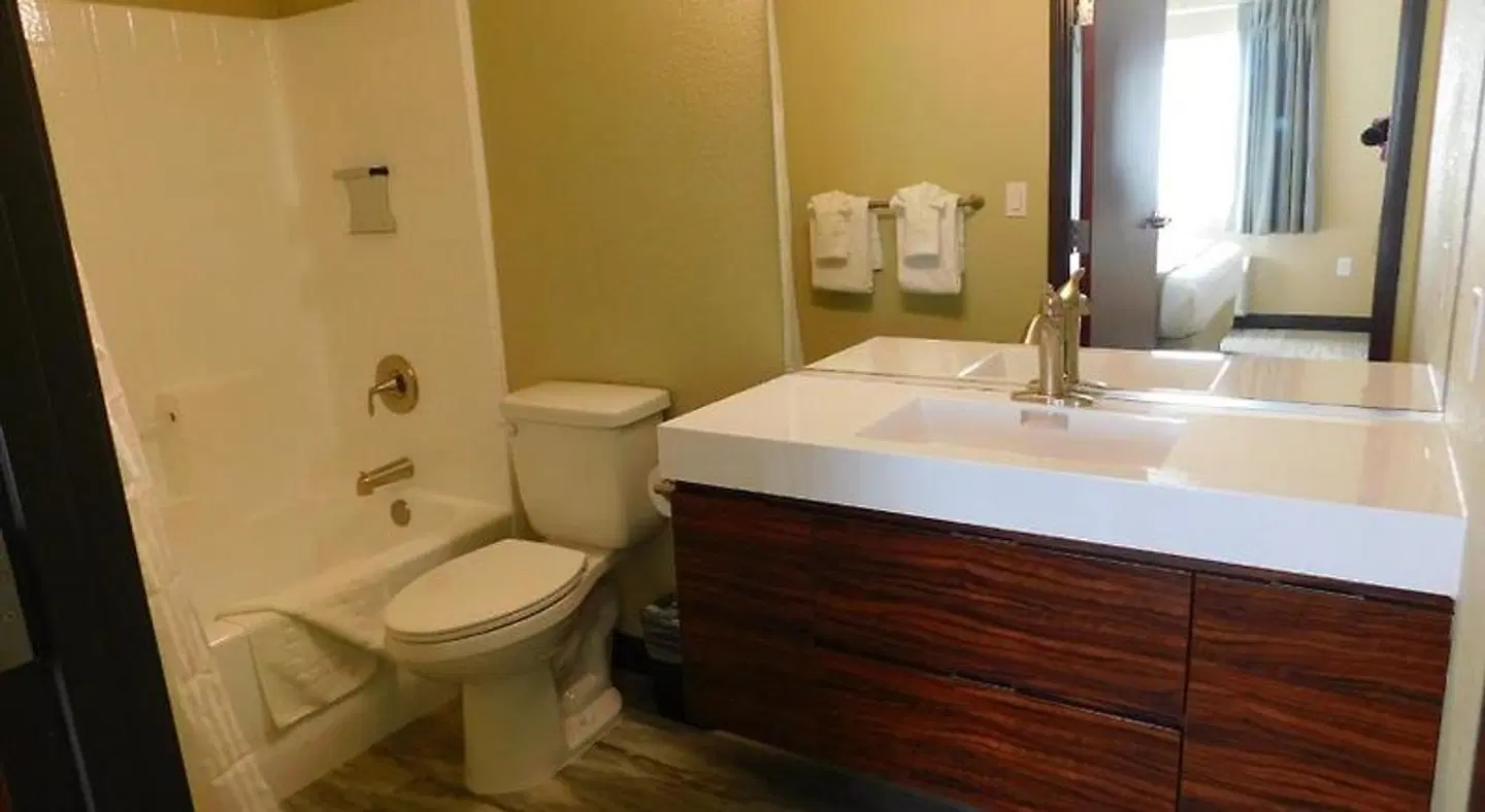 Island Suites Badezimmer