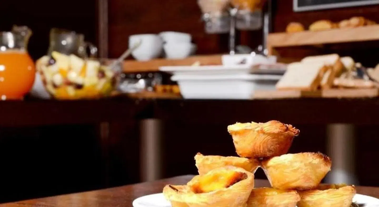 Browns Central Hotel Restaurant