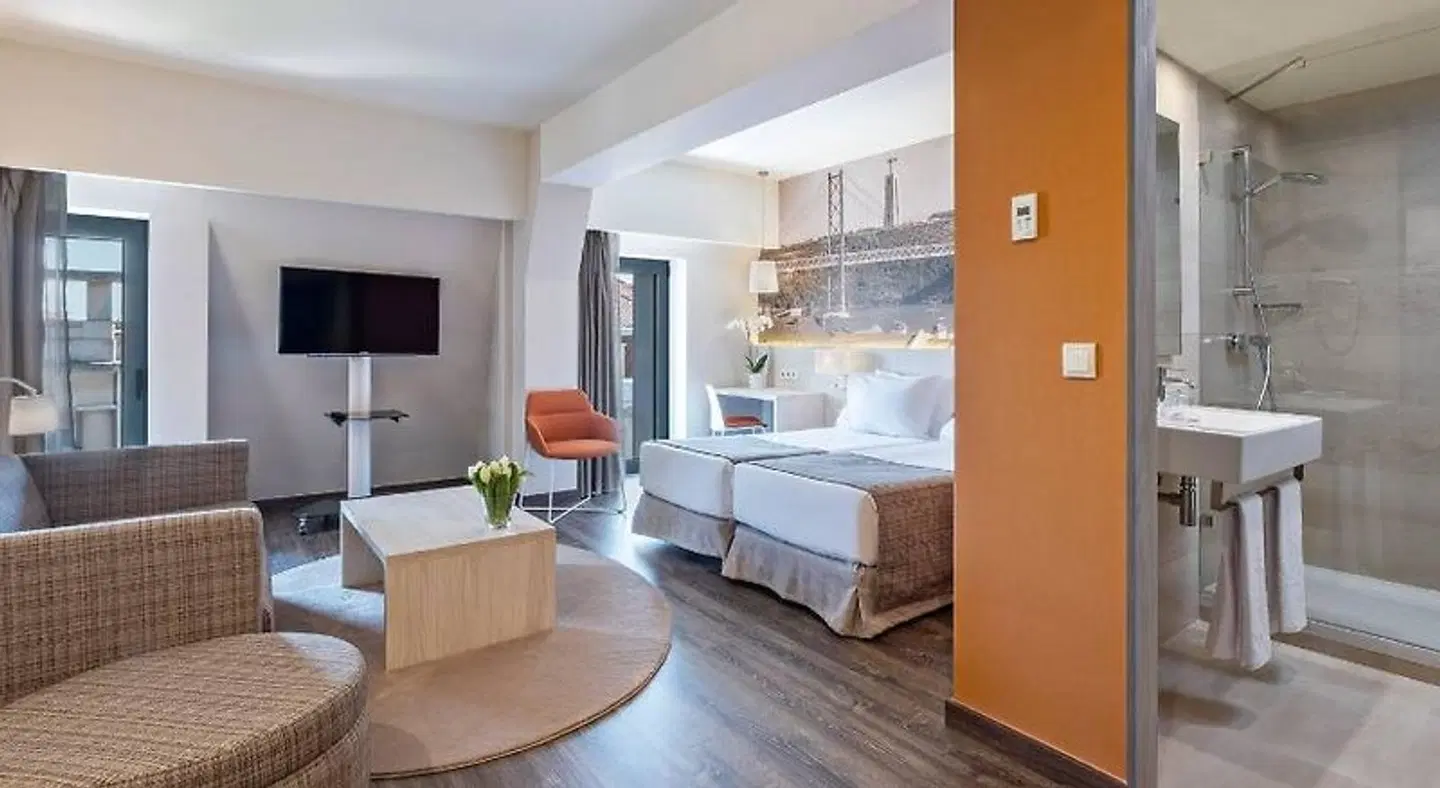 Exe Liberdade ROOM_EXAMPLE