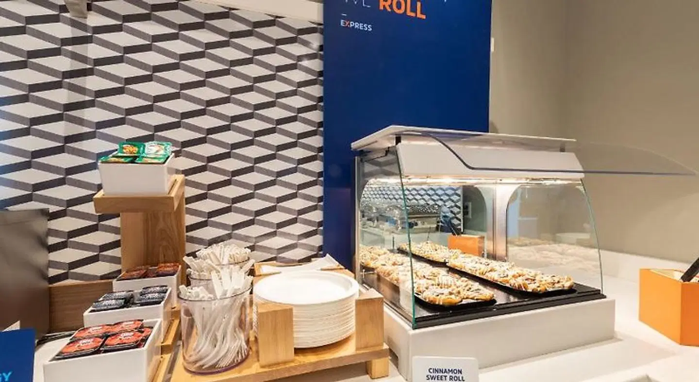 Holiday Inn Express & Suites Torrington by IHG Restaurant
