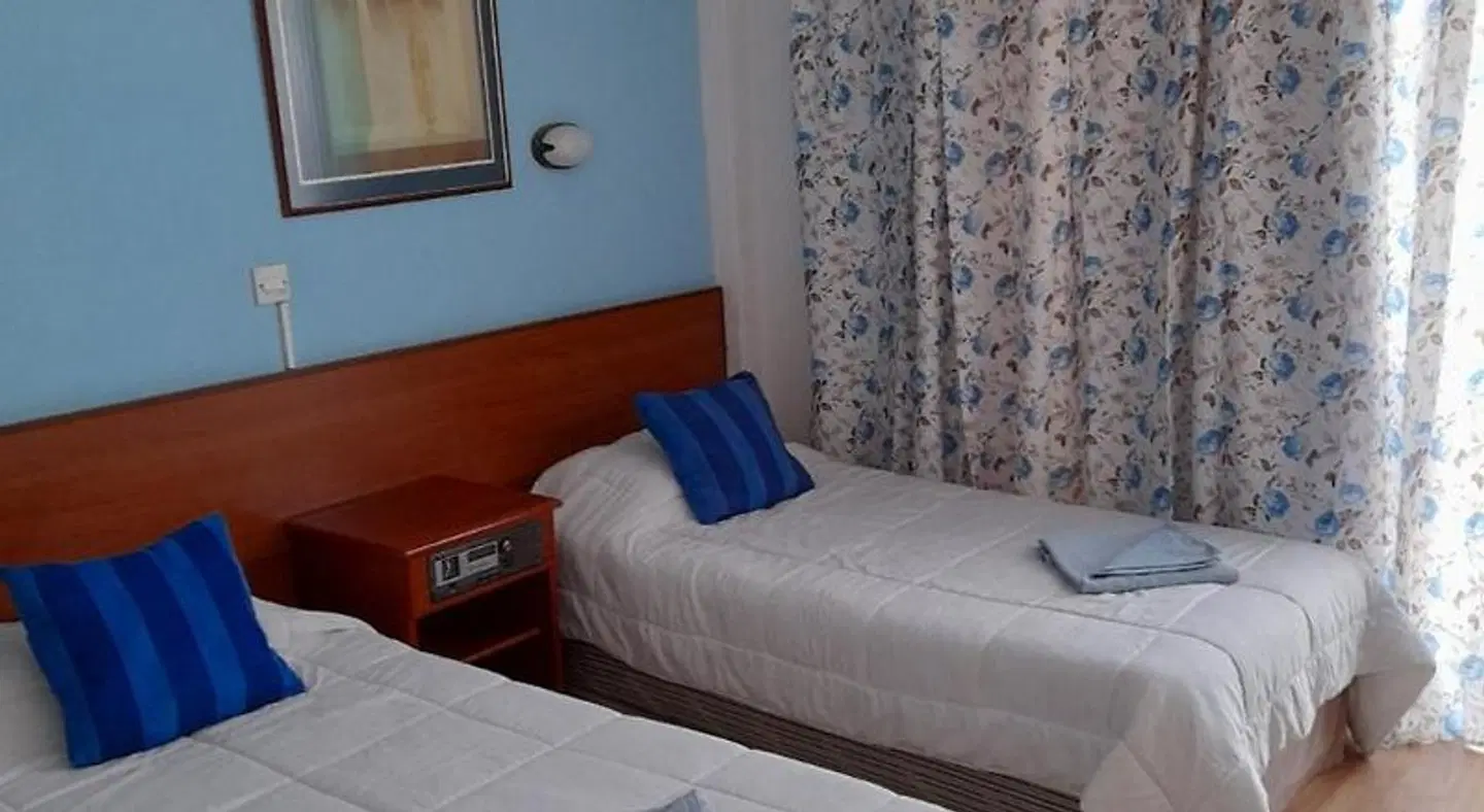 Onisillos Hotel ROOM_EXAMPLE
