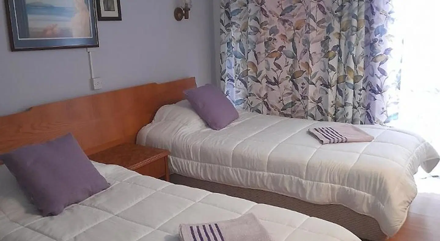 Onisillos Hotel ROOM_EXAMPLE