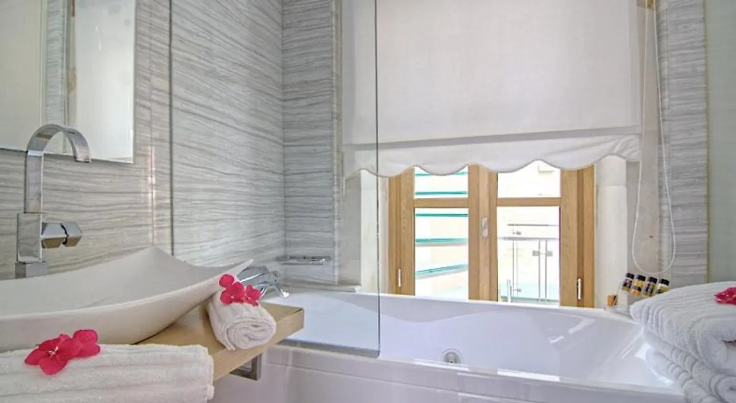 Bellagio Luxury Boutique Hotel Badezimmer