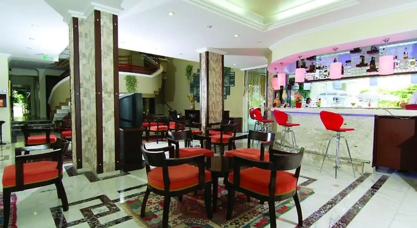 My Home Aparthotel Bar